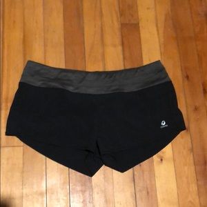 Mac Roga shorts